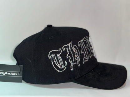 31 Hats Crystal’s White