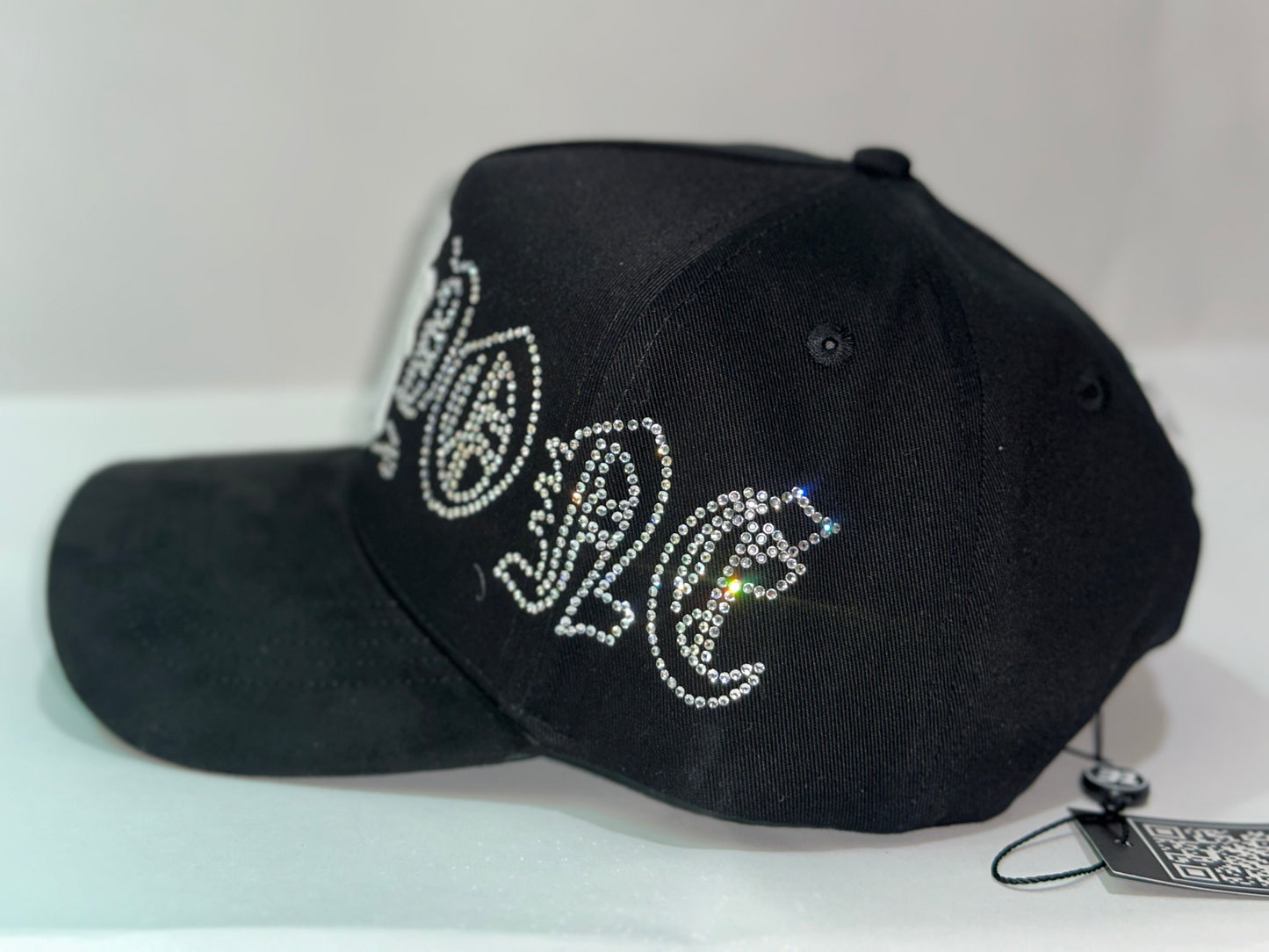 31 Hats Crystal’s White